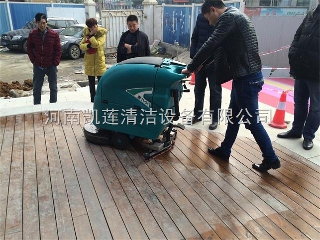 手推式洗地机价格-郑州全自动洗地机